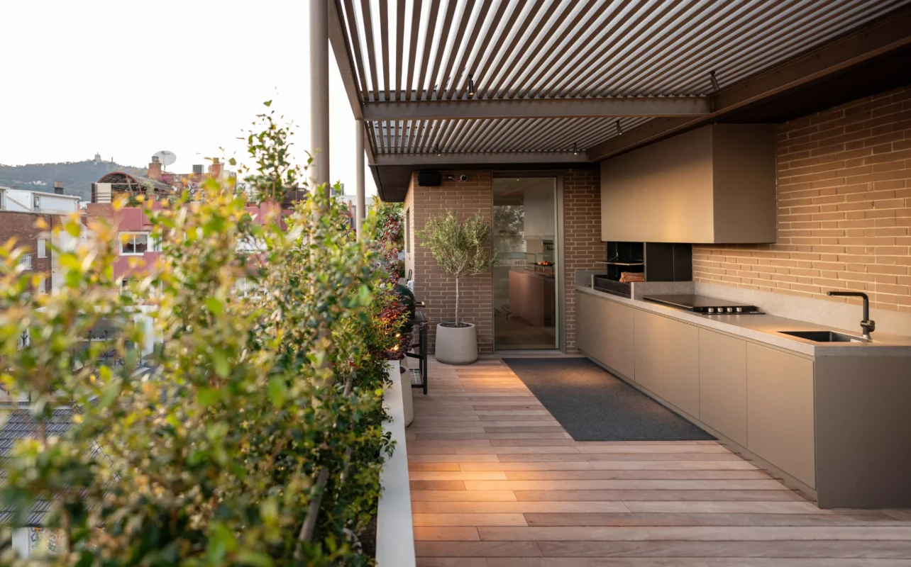 10004outdoor
