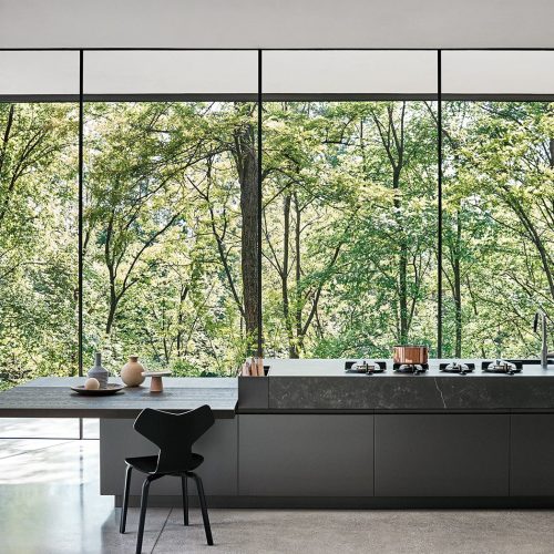 121kitchencabinettb