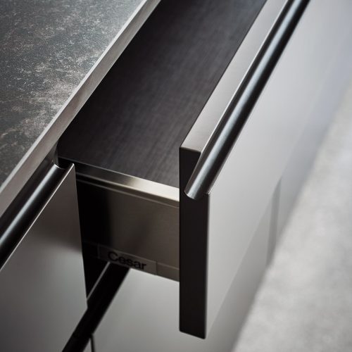 122kitchencabinettb