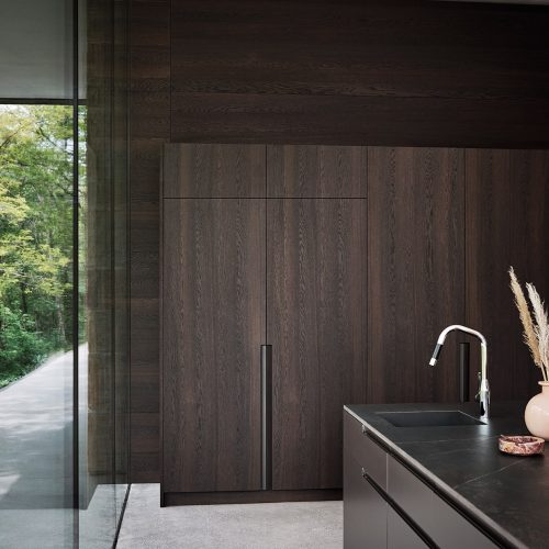 124kitchencabinettb