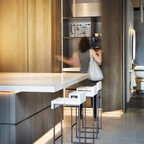 137kitchencabinettb