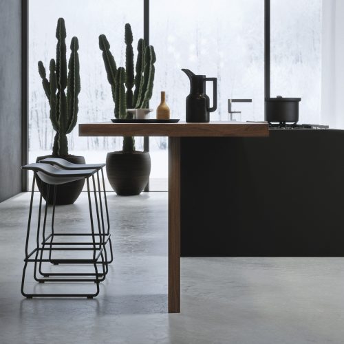 823kitchencabinettb